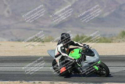 media/Dec-01-2025-Moto Forza (Mon) [[2daa91e15f]]/1-Advanced Group/Session 4 Turn 9/